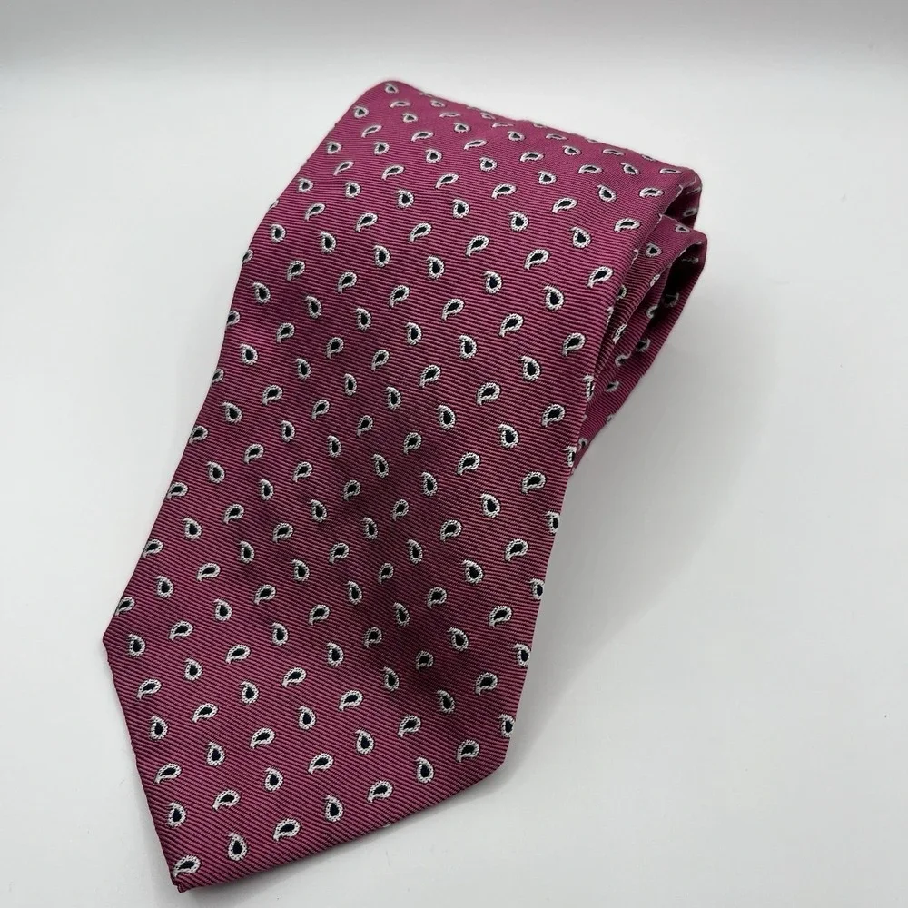 Polo by Ralph Lauren Tie Pink Paisley 100% Silk Handmade Italy